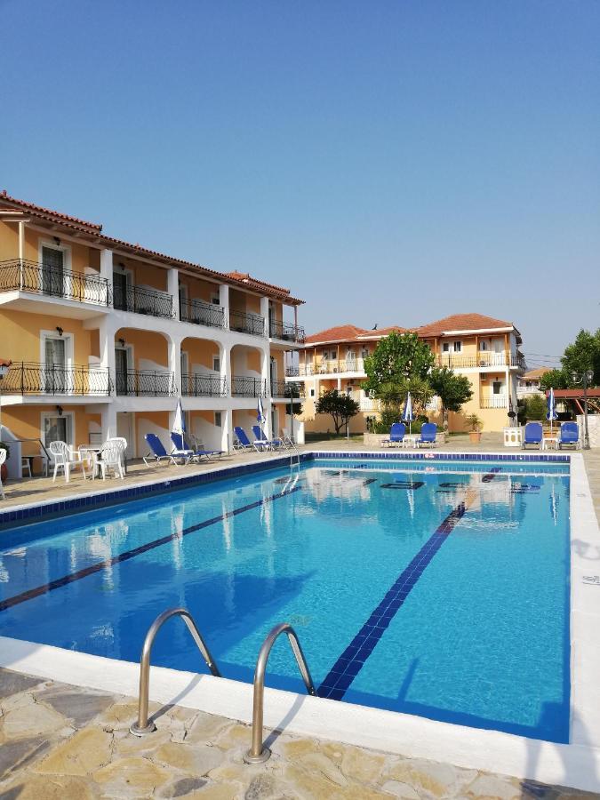 Village Inn Studios & Family Apartments Laganas Exterior foto